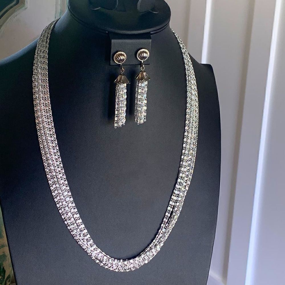 Vintagecelebrity 8-Strand Silver Necklace Set Signed 28$
